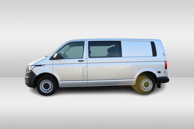 Volkswagen TRANSPORTER 2.0 TDI L2H1 32 DC > 6-persoons/Dubbel cabine/Automaat/Trekhaak