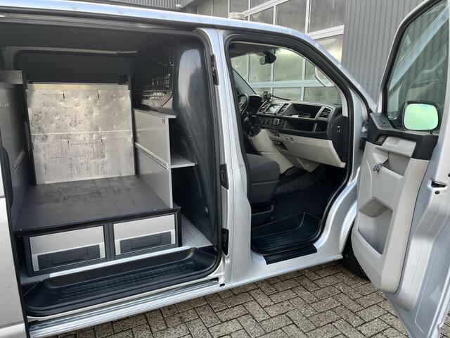 Volkswagen TRANSPORTER 2.0 TSI L2H1 Benzine/CNG Dubbele Schuifdeur Airco Cruise controle Bpm vrij Trekhaak Klep achter Omvormer Kastinrichting Standkachel Euro 6 Benzine Ideaal voor ombouw naar Camper !!