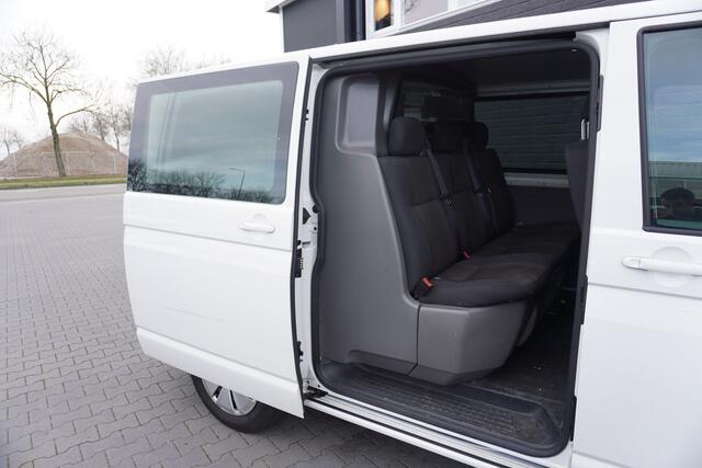 Volkswagen TRANSPORTER 2.0 TDI 150PK EURO 6 AUTOMAAT Dubbel Cabine - Airco - Navi - Cruise - ¤22.950,- Excl.
