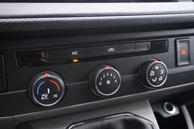 Volkswagen TRANSPORTER 2.0 TDI L2 EURO 6 - Airco - PDC - Cruise - ¤12.900,- Excl.