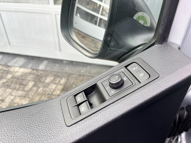 Volkswagen TRANSPORTER 2.0 TSI L2H1 Trendline Benzine /CNG Dubbele Schuifdeur Airco Cruise controle Bpm vrij Trekhaak Klep achter Omvormer Kastinrichting Standkachel Euro 6 Benzine Ideaal voor ombouw naar Camper !!