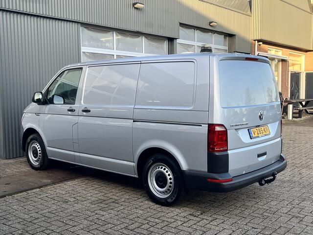 Volkswagen TRANSPORTER 2.0 TSI L1H1 Trendline Benzine /CNG Dubbele Schuifdeur Airco Cruise controle Bpm vrij Trekhaak Klep achter Omvormer Kastinrichting Standkachel Euro 6 Benzine Ideaal voor ombouw naar Camper !!