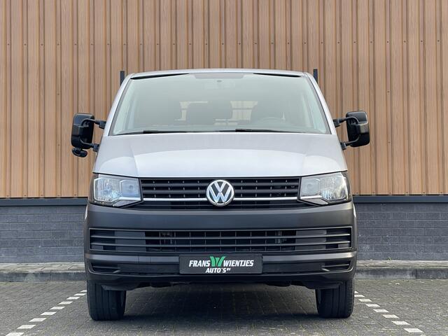 Volkswagen TRANSPORTER 2.0 TDI L2H1 DC | BTW | Pick-up! | 6 Pers. | Trekhaak | Apple Carplay | Cruise Control | Stop&GO | Airconditioning |