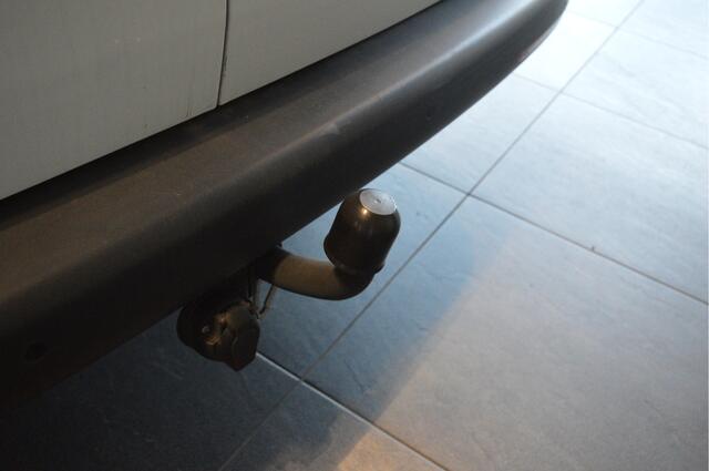 Volkswagen TRANSPORTER 2.0 TDI L2H1 navi airco cruise pdc trekhaak 110 pk !!