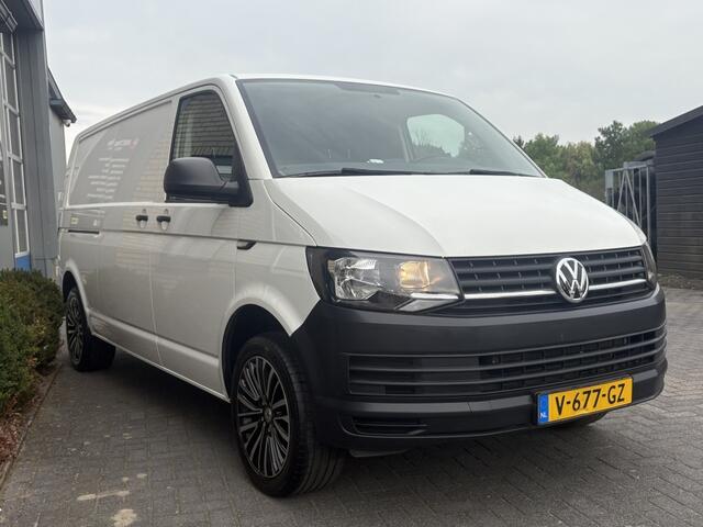 Volkswagen TRANSPORTER 2.0 TDI L2H1 - 150 PK - Trekhaak -PDC- Cruise control - Airco