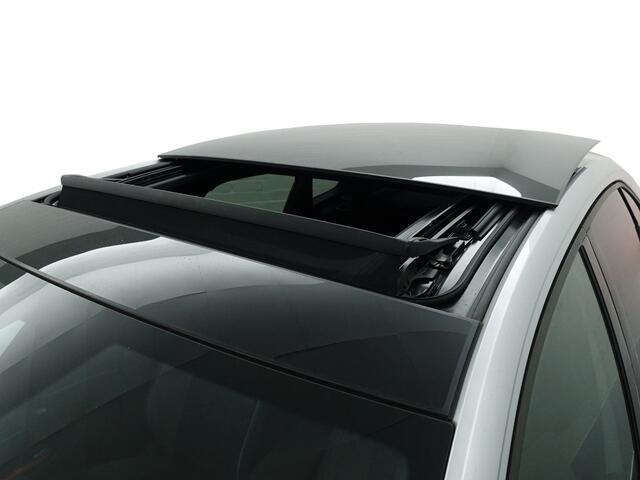 Volkswagen Taigo 1.0 TSI R-Line- Panoramadak, Keyless, Xenon Led, CarPlay, Ada Cruise, Sport Interieur, Stoelverwarming