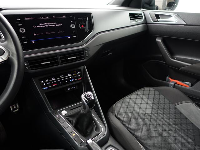 Volkswagen Taigo 1.0 TSI R-Line- Panoramadak, Keyless, Xenon Led, CarPlay, Ada Cruise, Sport Interieur, Stoelverwarming