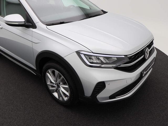 Volkswagen Taigo 1.0 TSI Life Edition Achteruitrij camera | PDC | 17 inch | App connect | Getint glas Uit voorraad leverbaar!