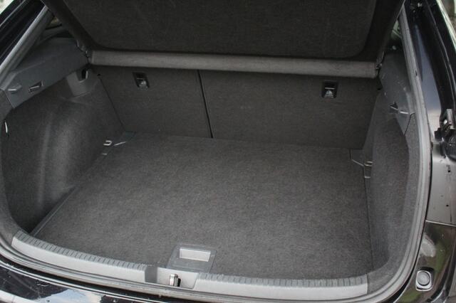 Volkswagen Taigo 1.0 TSI | PANO! | R-Line |