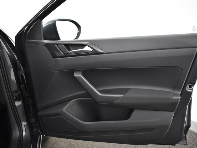 Volkswagen Taigo Life Edition 1.0 TSI 95 pk 5 versn. Hand · Achteruitrijcamera · Achteruitrijcamera ·