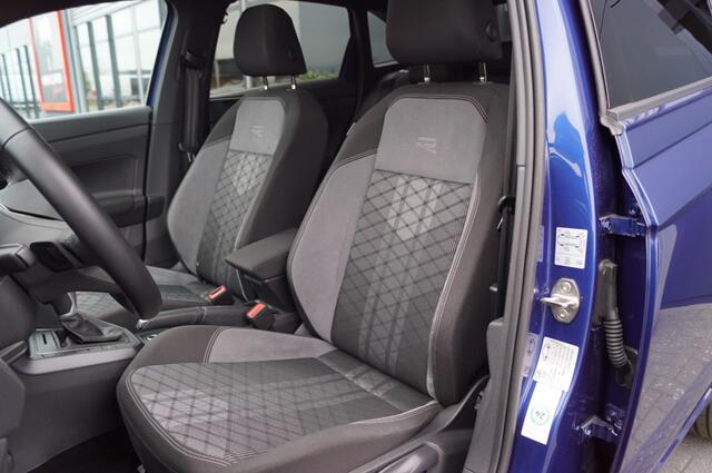 Volkswagen Taigo 1.0 TSI DSG R-Line / Panodak/ Navi/ Camera/ Virt. Cockp./18 LM