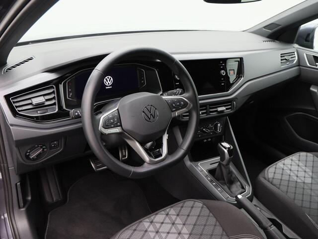 Volkswagen Taigo 1.0 TSi 110 Pk Automaat R-Line | Airco | Trekhaak | Stoelverwarming | Camera | 17 Inch | Privacy Glass | 13.869 Km!!