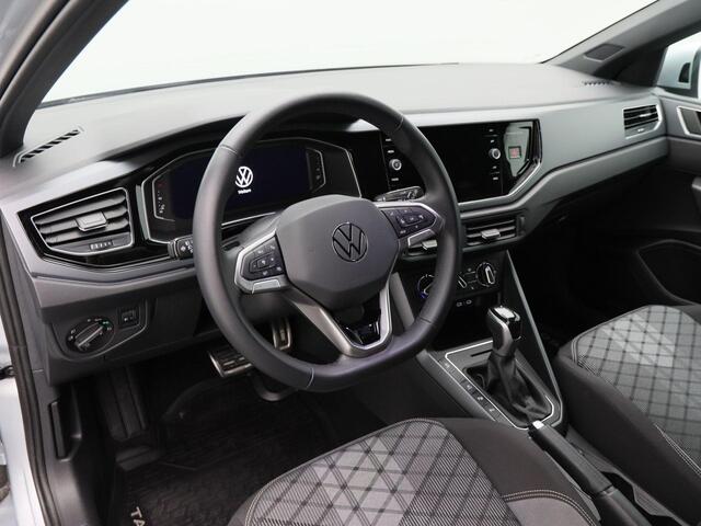 Volkswagen Taigo 1.0 TSi 110 Pk Automaat R-Line | Airco | Trekhaak | Stoelverwarming | Camera | 17 Inch | Privacy Glass | 17.204 Km!!