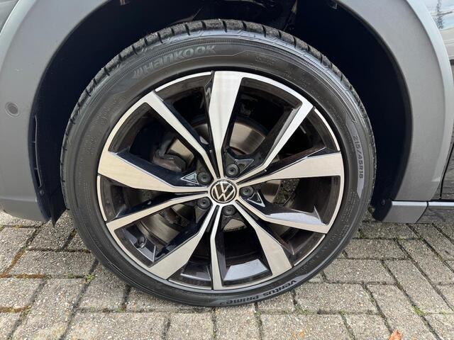 Volkswagen Taigo 1.5 TSI R-Line Business | Pano | LMV18" | Full Options!