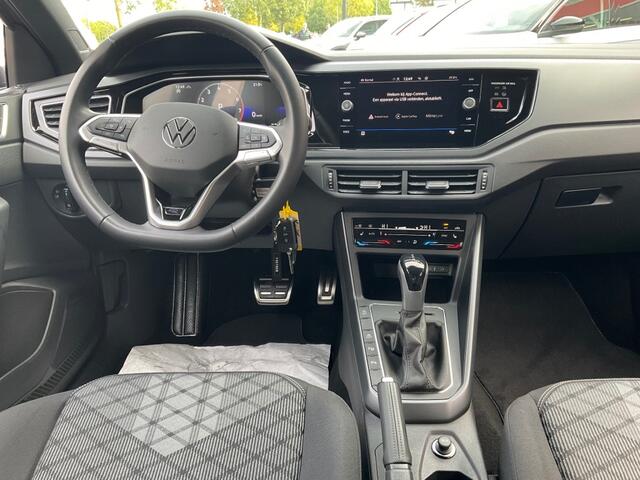 Volkswagen Taigo 1.5 TSI ACT. 150PK AUT. R-LINE LED NAVI CAMERA CARPLAY AIRCO LMV PDC