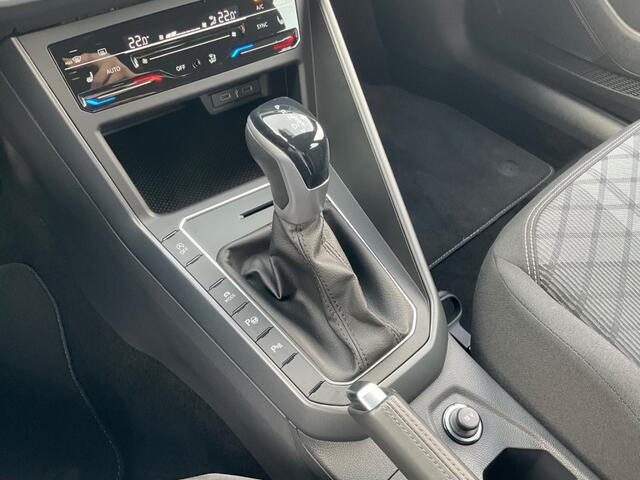 Volkswagen Taigo 1.5 TSI ACT. 150PK AUT. R-LINE LED NAVI CAMERA CARPLAY AIRCO LMV PDC