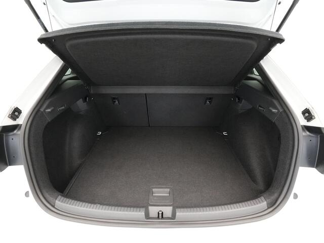 Volkswagen Taigo 1.0 TSI 110pk R-Line Panorama Navi via App Pdc Airco