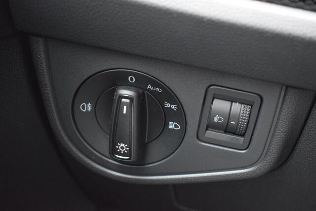 Volkswagen Taigo 1.0 TSI Life Virtueel Cockpit, NAVI/CARPLAY, Airco, Km 22.500!!