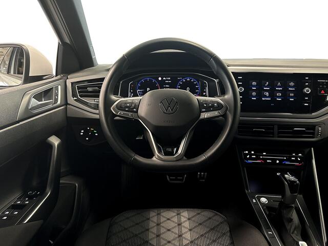 Volkswagen Taigo 1.0 110pk TSI R-Line Edition Koplampverlichting LED-matrix-led (IQ.LIGHT) | Achteruitrijcamera 'Rear View' | Adaptive Cruise Control