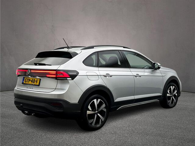 Volkswagen Taigo Oranje Edition 1.0 TSI 95pk Trekhaak, Adaptive cruise control, Achteruitrijcamera, LED koplampen, Airco, App connect, 17 inch lichtmetalen velgen, Bluetooth