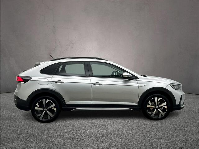 Volkswagen Taigo Oranje Edition 1.0 TSI 95pk Trekhaak, Adaptive cruise control, Achteruitrijcamera, LED koplampen, Airco, App connect, 17 inch lichtmetalen velgen, Bluetooth