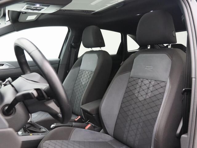 Volkswagen Taigo 1.0 TSi 110 Pk Automaat R-Line | Full LED | Panorama Dak | Carplay | Adaptive Cruise | Camera | Sensoren | Privacy Glass | 17 Inch | 88.037 Km!!