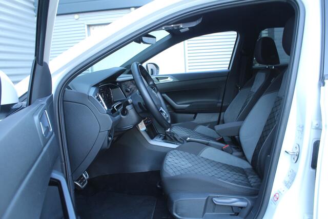 Volkswagen Taigo 1.5 TSI 150pk R-Line DSG7 Clima Cruise Navi Carplay Dig. Cockpit 17"LMV Trekhaak 1200kg