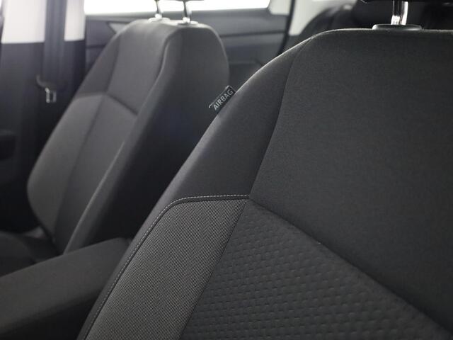 Volkswagen Taigo 1.0 TSI Life Business 110PK DSG | Verlengde garantie | Stoelverwarming | Airco | Parkeersensoren voor + achter |