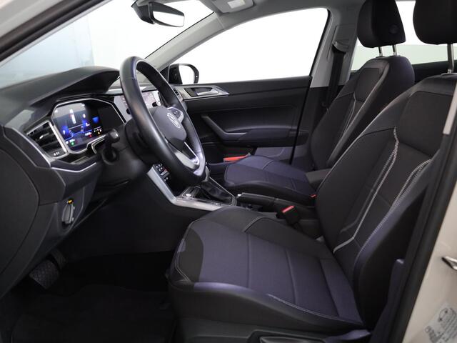 Volkswagen Taigo 1.0 TSI Style 110 pk Automaat (DSG) | Verlengde garantie | Navigatie | Parkeersensoren | Achteruitrijcamera | Adaptieve cruise control | Stoelverwarming |