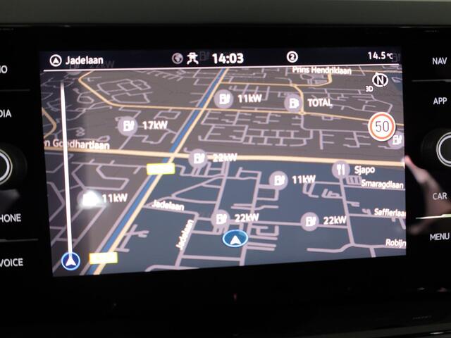 Volkswagen Taigo 1.0 TSI R-Line Edition 116 pk Automaat (DSG) | Verlengde garantie | Navigatie | Parkeersensoren | Achteruitrijcamera | Black Style pakket | Stoelverwarming | R-Line |