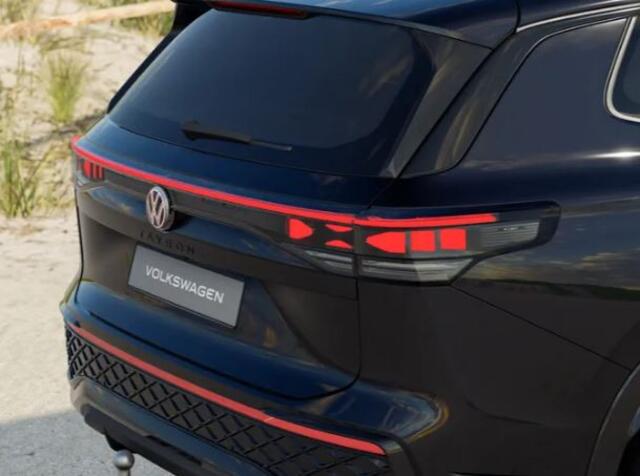 Volkswagen Tayron 1.5 eHybrid R-Line Edition *BLACK STYLE* !!!Profiteer ook van ¤ 2.000 inruilpremie!!!