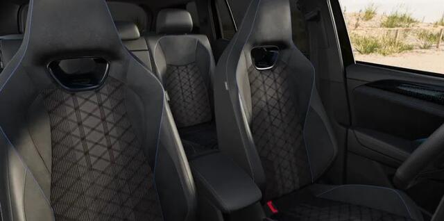 Volkswagen Tayron 1.5 eHybrid R-Line Edition *BLACK STYLE* !!!Profiteer ook van ¤ 2.000 inruilpremie!!!