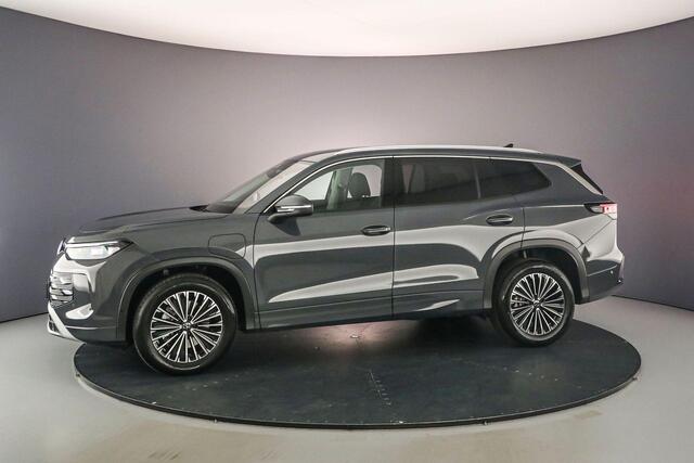 Volkswagen Tayron Life Edition 1.5 TSI eHybrid 204pk DSG Automaat Adaptive cruise control, Achteruitrijcamera, Elektrische achterklep, LED koplampen, Parkeersensoren, App connect, Stoelverwarming