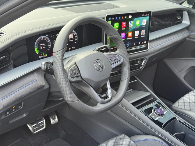 Volkswagen Tayron 1.5 eHybrid R-Line Edition 272PK Trekhaak | Pano | Massage