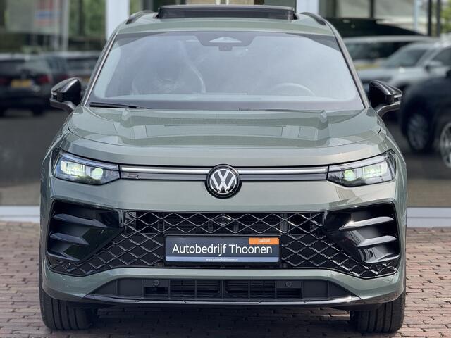 Volkswagen Tayron 1.5 eHybrid R-Line Edition 272PK Trekhaak | Pano | Massage