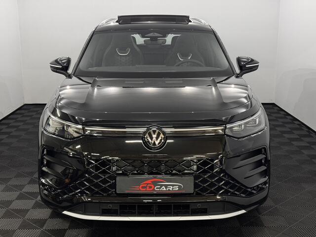 Volkswagen Tayron 1.5 eHybrid R-Line Edition Pano, Half leder, Camera, Navi, Elektrische achterklep, Sfeerverlichting, Cruise control adaptief, 2 jaar garantie