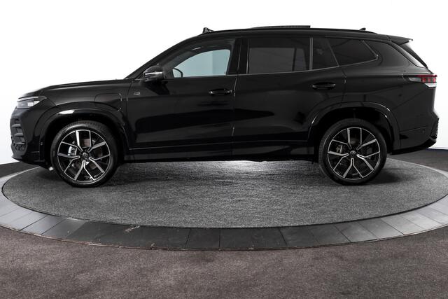 Volkswagen Tayron 1.5 eHybrid 272 PK R-Line Edition - Automaat | Black Style Pakket | S/K-Panodak | Elek. Trekhaak | Dig. Cockpit | Adapt. Cruise | Stoel-+Stuurverw. | PDC | 360 Camera | NAV+App. Connect | ECC | Elek. Klep | DAB | LM 20" | 0262