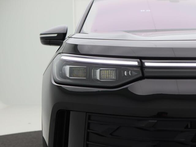 Volkswagen Tayron 1.5 204 Pk eHybrid Automaat Life Edition | Trekhaak | Elektrische Achterklep | Full LED | Carplay | Privacy Glass | Camera | Climate Control | Parkeersensoren | 18 Inch | 71 Km