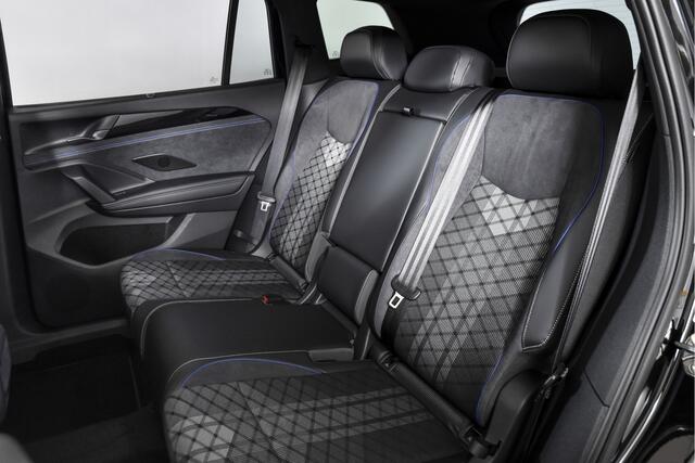 Volkswagen Tayron 1.5 eHybrid 272 PK R-Line Edition - Automaat | Black Style Pakket | S/K-Panodak | Elek. Trekhaak | Dig. Cockpit | Adapt. Cruise | Stoel-+Stuurverw. | PDC | 360 Camera | NAV+App. Connect | ECC | Elek. Klep | DAB | LM 20" | 0192