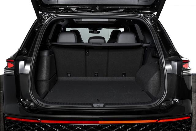 Volkswagen Tayron 1.5 eHybrid 272 PK R-Line Edition - Automaat | Black Style Pakket | S/K-Panodak | Elek. Trekhaak | Dig. Cockpit | Adapt. Cruise | Stoel-+Stuurverw. | PDC | 360 Camera | NAV+App. Connect | ECC | Elek. Klep | DAB | LM 20" | 0192