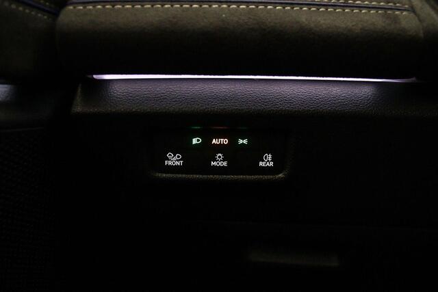 Volkswagen Tayron 1.5 eHybrid R-Line Edition 272pk DSG Automaat, Panoramadak, Rondomzicht camera, Trekhaak, Black style, Elektrische achterklep, Navigatie, App connect