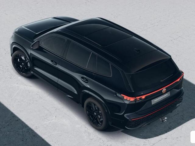 Volkswagen Tayron 1.5 eHybrid 272 Pk Automaat R-Line Edition | Black Style | Panoramadak | Trekhaak | 20 Inch | Full LED | Nieuw!!