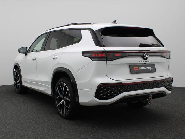 Volkswagen Tayron 1.5 eHybrid R-Line Edition 272PK DSG Pano-Schuifdak, Trekhaak, Black Style, Lederen Bekleding, Harman Kardon Audio, Achteruitrijcamera, Stoel-Stuurverwarming, Elekt. Achterklep, 20" LM Velgen