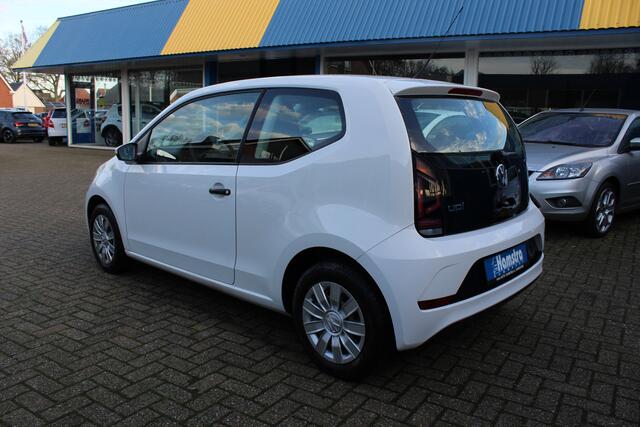 Volkswagen UP! 1.0i Take UP !!! Radio-CD - AUX - Airco !!!