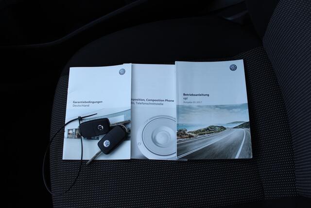 Volkswagen UP! 1.0i Take UP !!! Radio-CD - AUX - Airco !!!