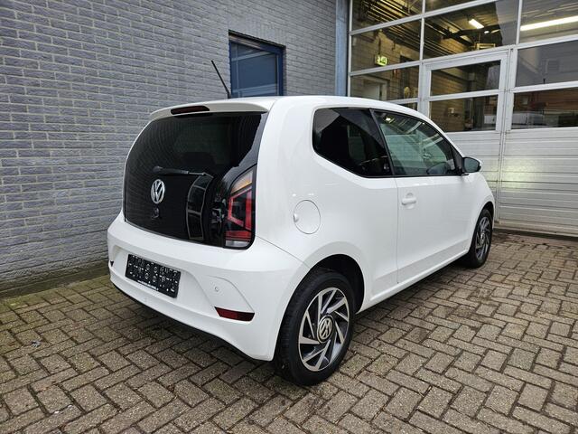 Volkswagen UP! 1.0 move up! SOUND Inclusief Afleveringskosten