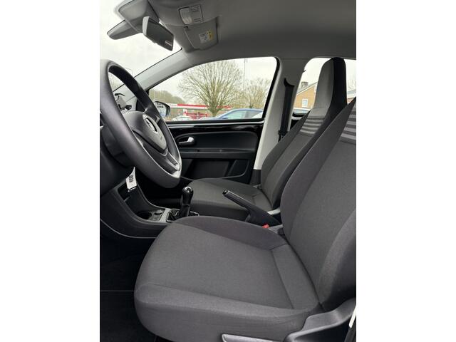 Volkswagen UP! 1.0 BMT move up!