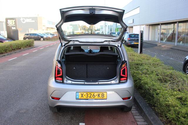 Volkswagen UP! 1.0 Move UP | Airco | Lane Assist