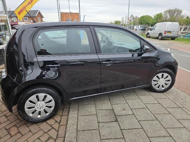 Volkswagen UP! 1.0 BMT move up!