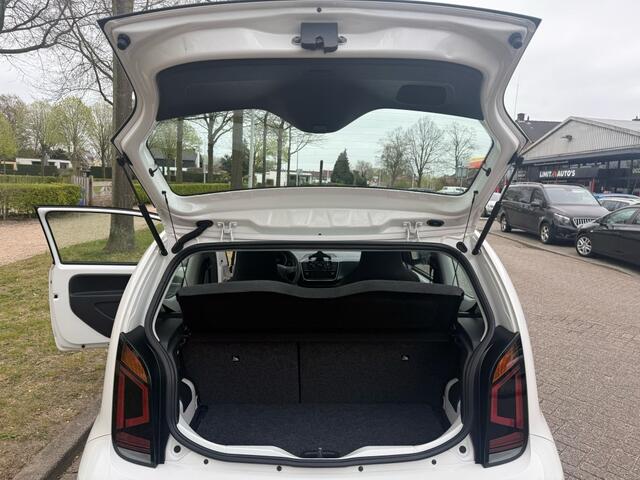 Volkswagen UP! 1.0 BMT high up!